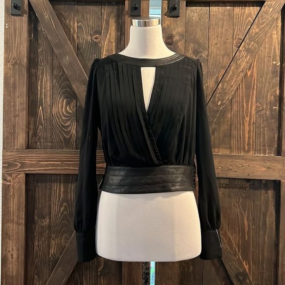 Double Zero Tops - Black long sleeve faux leather waist neckline crop top Sz- Small